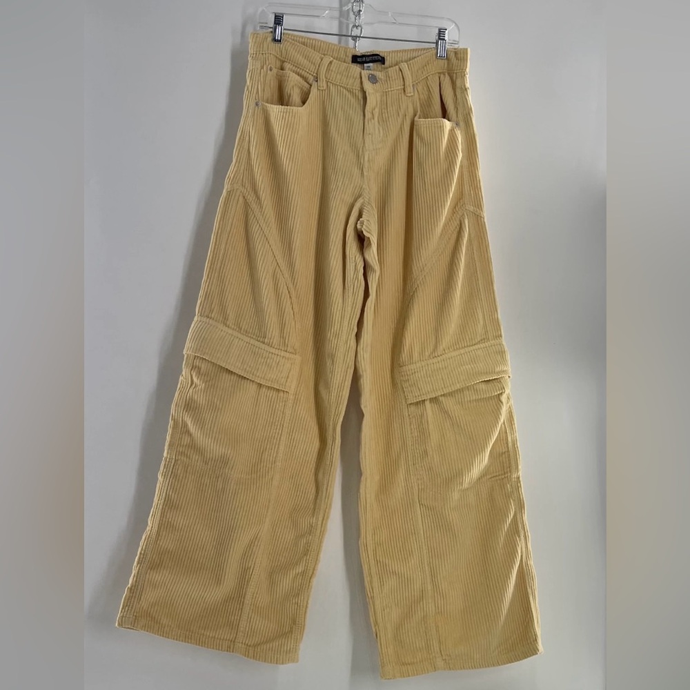 Urban Outfitters Corduroy Cargo Pants size 28